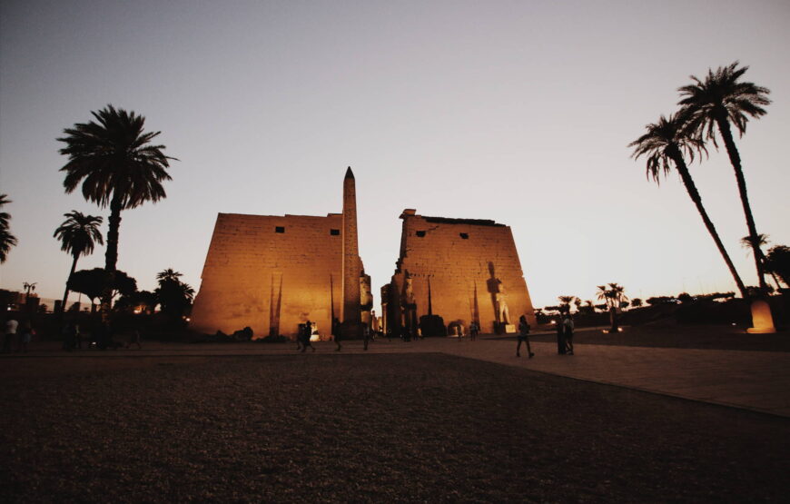 В Луксор на автобусе: «Город мертвых» и «Город живых»