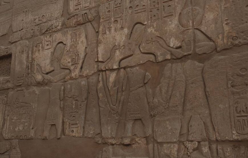 Золотой Луксор с Долиной царей