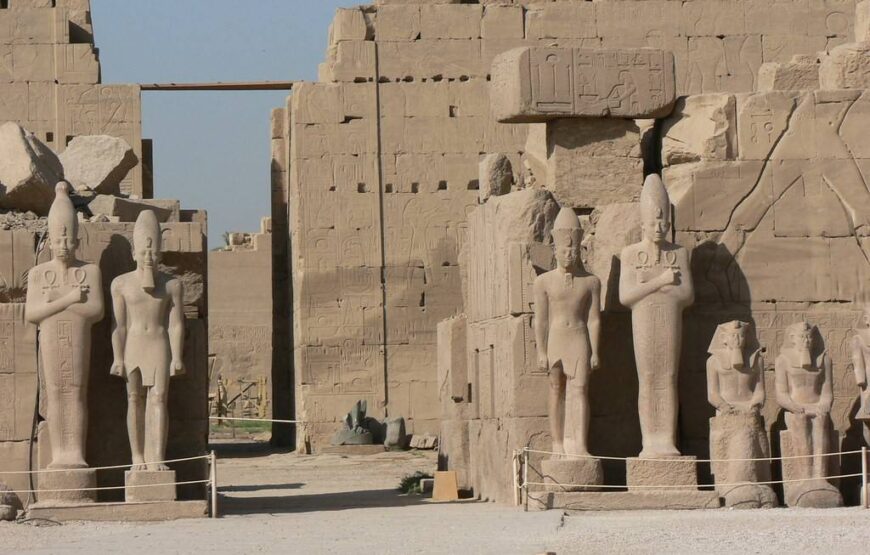 Золотой Луксор с Долиной царей