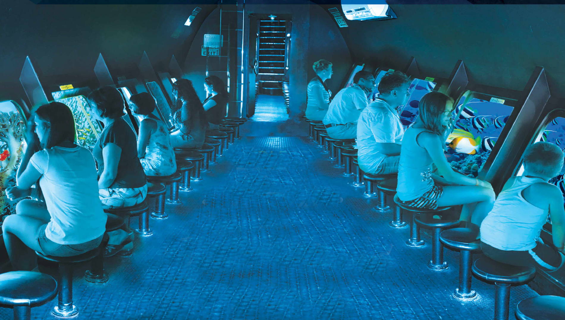 катания на яхте с панорамным дном